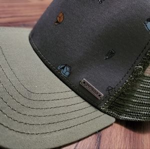 PrAna Trucker Style hat with Camping icons, like new, adjustable in size